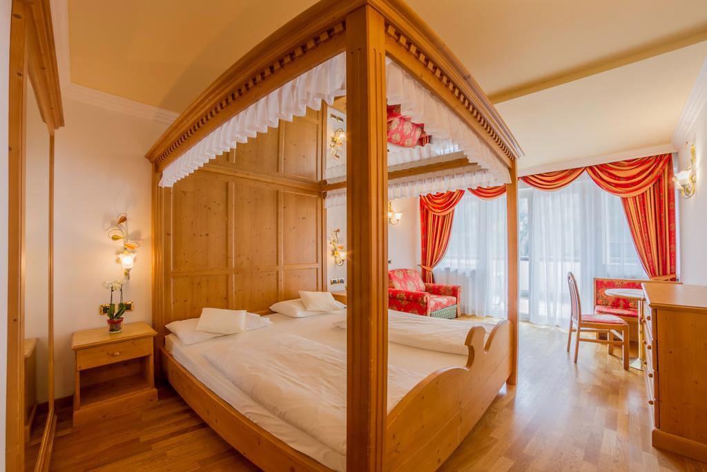Junior Suite with Balcony,67590242:JPEG